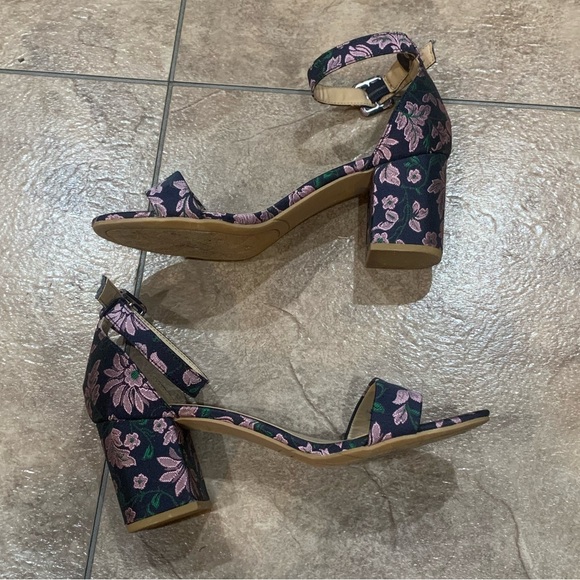 CL by Chinese Laundry Women‘s Jody Block Heeled Sandals - Picture 5 of 6